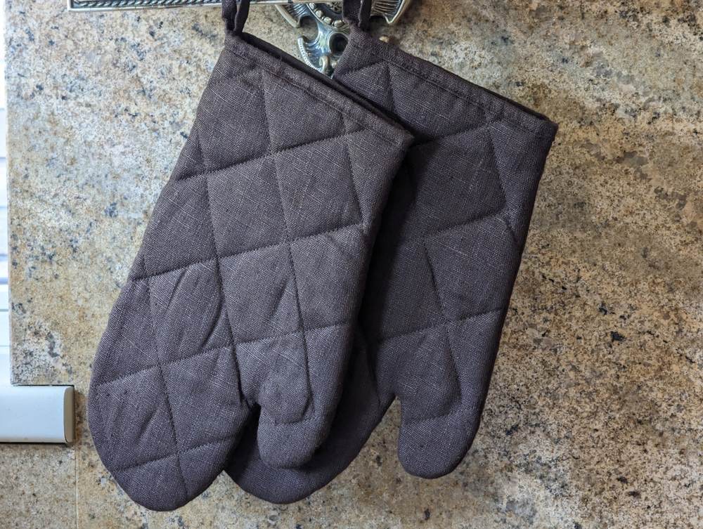Linen Oven Mitt