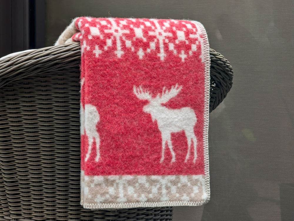 Red Elk Nordic Winter Throw