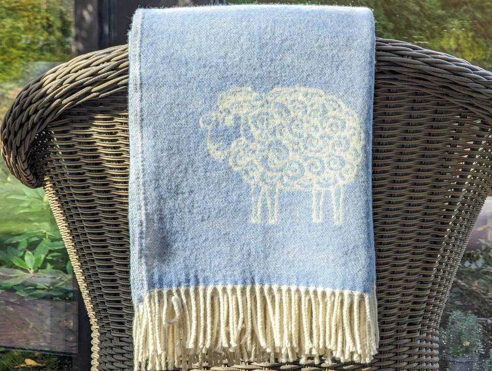 New Zealand Wool Cozy Throw
